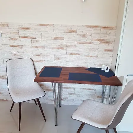 Dom Saski 10 Minut Od Centrum Warszawy Appartamento