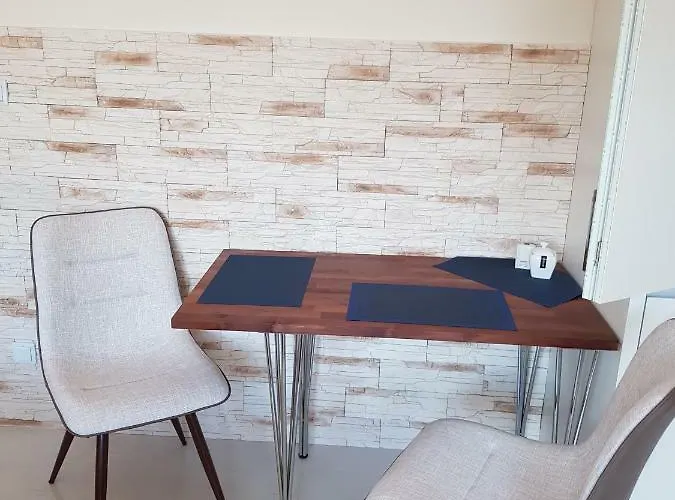 Dom Saski 10 Minut Od Centrum Warszawy شقة